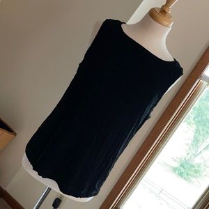 Chico’s Travelers black slinky sleeveless top